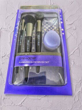 one+other Midnight Flawless Glow Makeup Brush Set 4 Piece